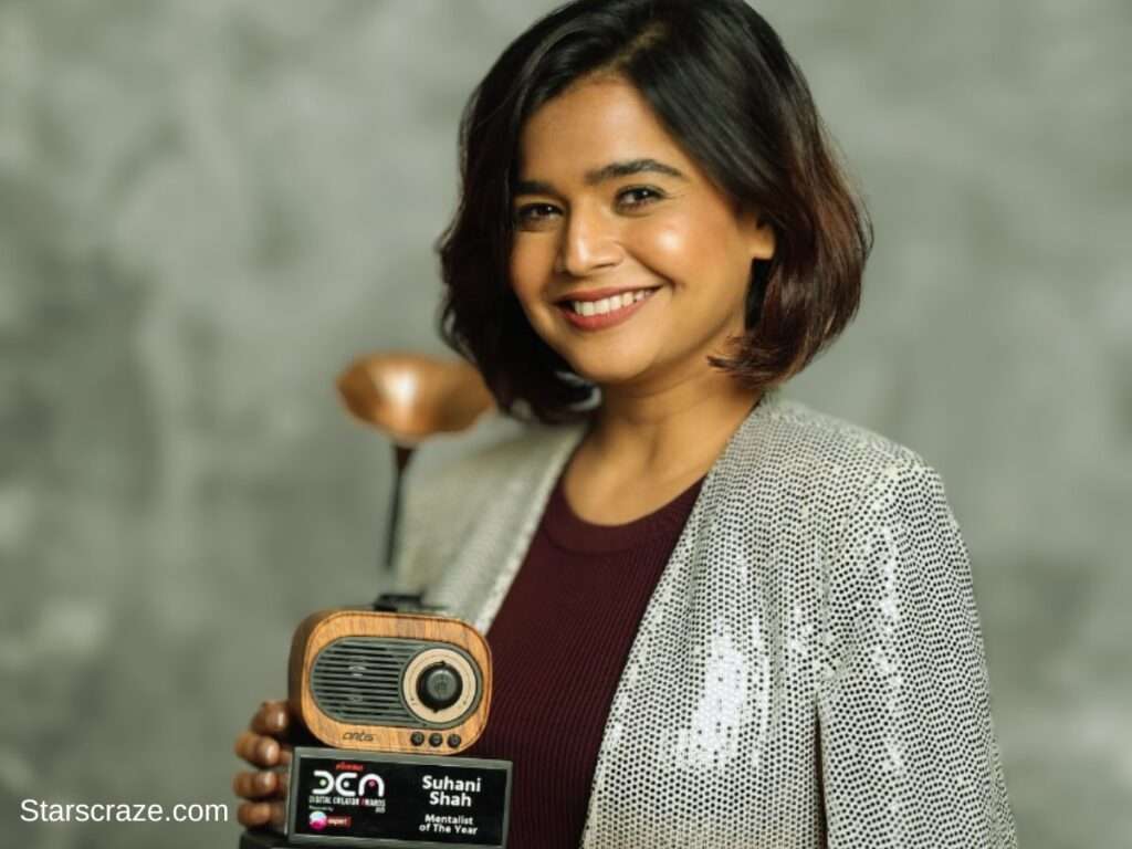Suhani Shah with Lokmat Digital Creator Award. Source: IG