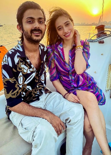 Akanksha Singh Swagger Sharma